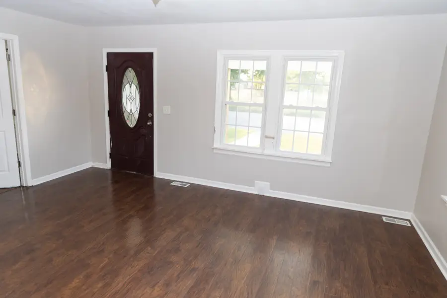 802 Mahr Ave, Lawrenceburg, TN 38464 - Image #2