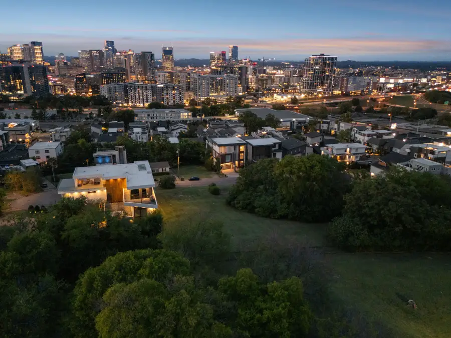 921 Archer St, Nashville, TN 37203 - Image #2