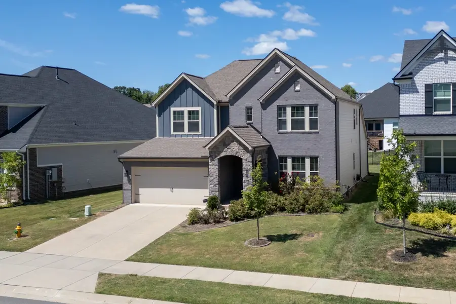 143 Newbury Dr, White House, TN 37188 - Image #2