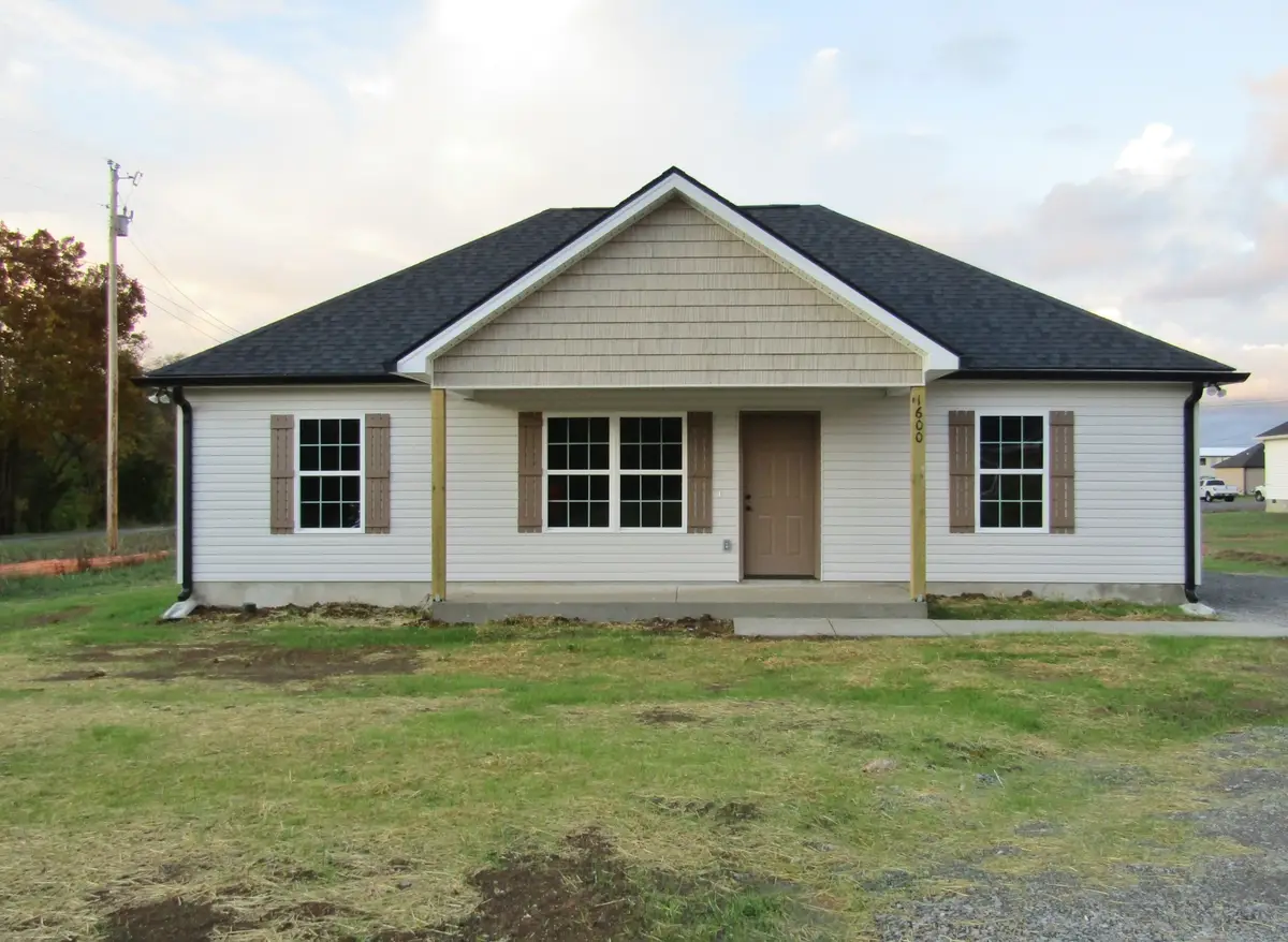 1600 Larry Dospil Dr, Lewisburg, TN 37091 - #1