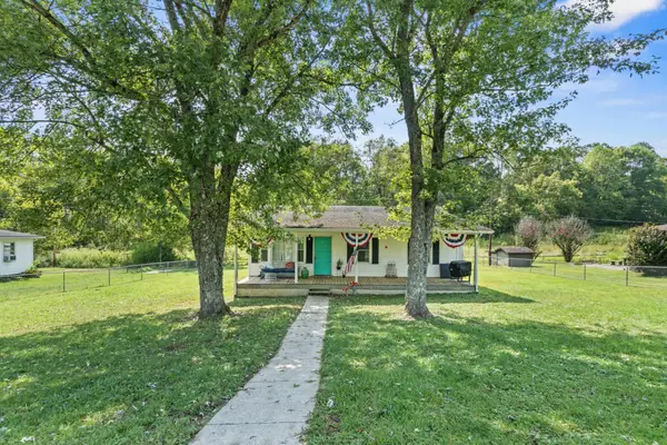 27 Lock Seven Ln, Carthage, TN 37030