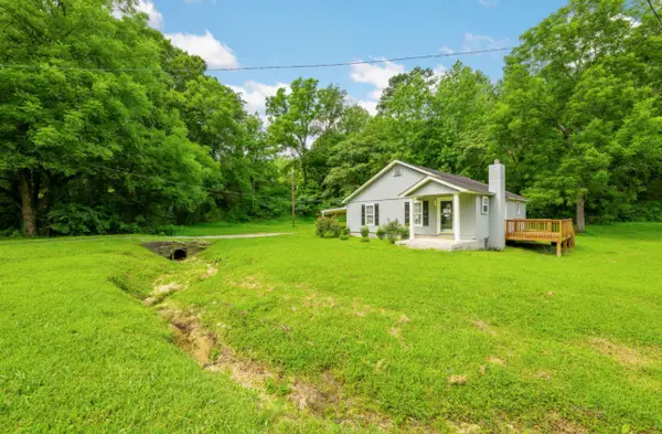 404 W Schmitt Road, Rossville, GA 30741