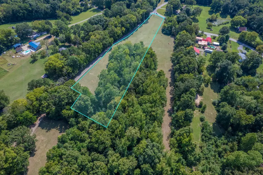 1785 Hilltop Rd, Clarksville, TN 37040 - #2