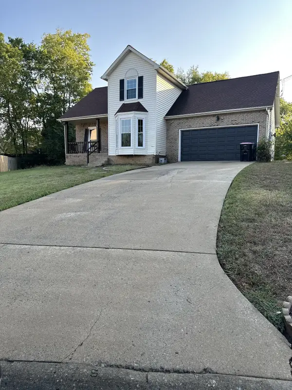 1016 Roedeer Dr, Clarksville, TN 37042