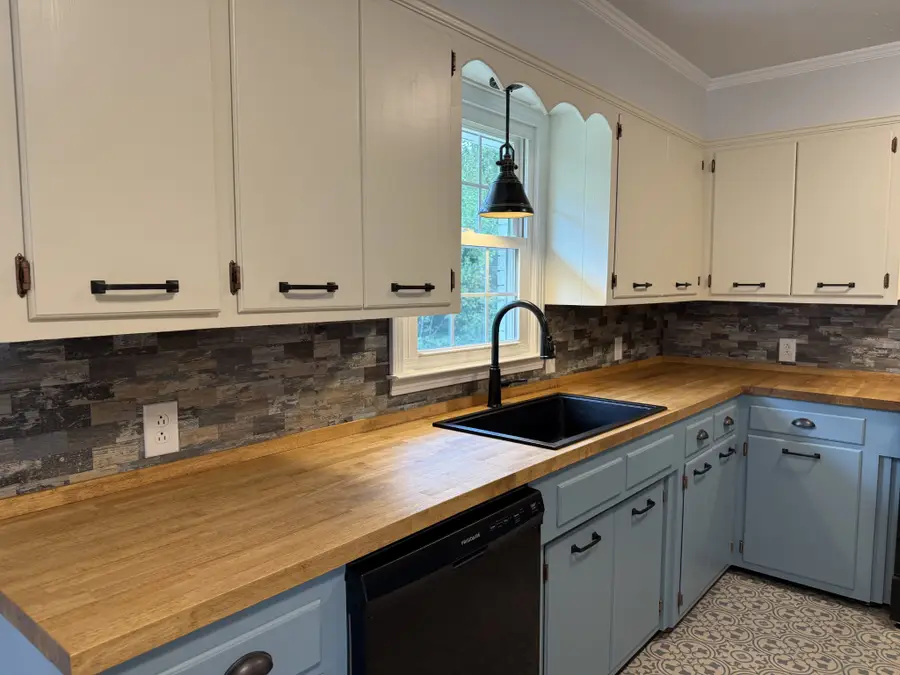 244 James Stafford Rd, Gainesboro, TN 38562 - Image #2