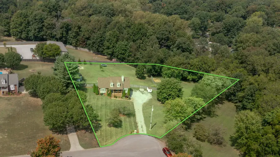 2005 Skyhawk Ct, White House, TN 37188 - Image #2