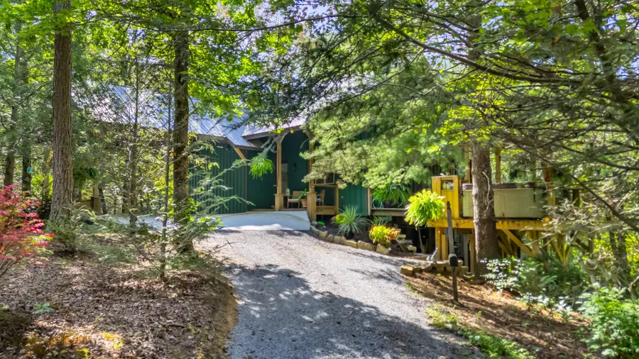 9963 Huckleberry Lane, Soddy Daisy, TN 37379 - Image #3