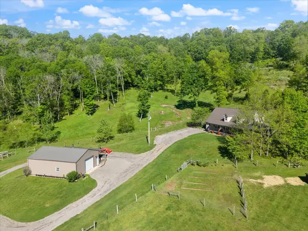 593 Gaulden Hollow Rd, Lafayette, TN 37083