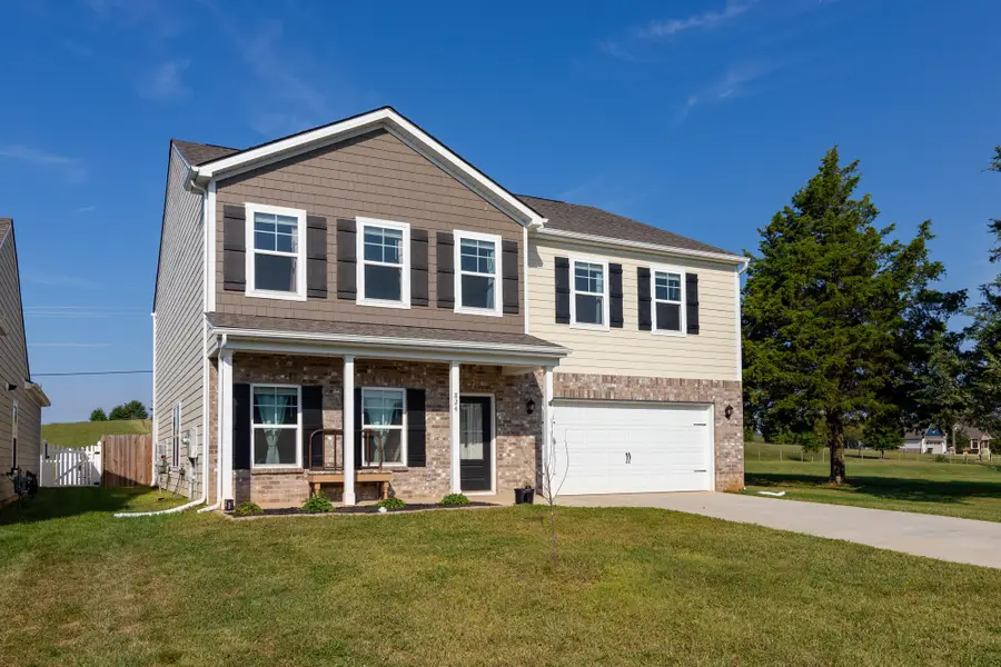 824 Stone Creek Dr, Loudon, TN 37774 - Image #2