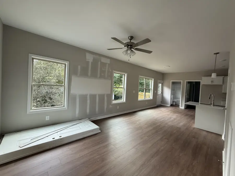 420 S 2nd St, Clarksville, TN 37040 - #3