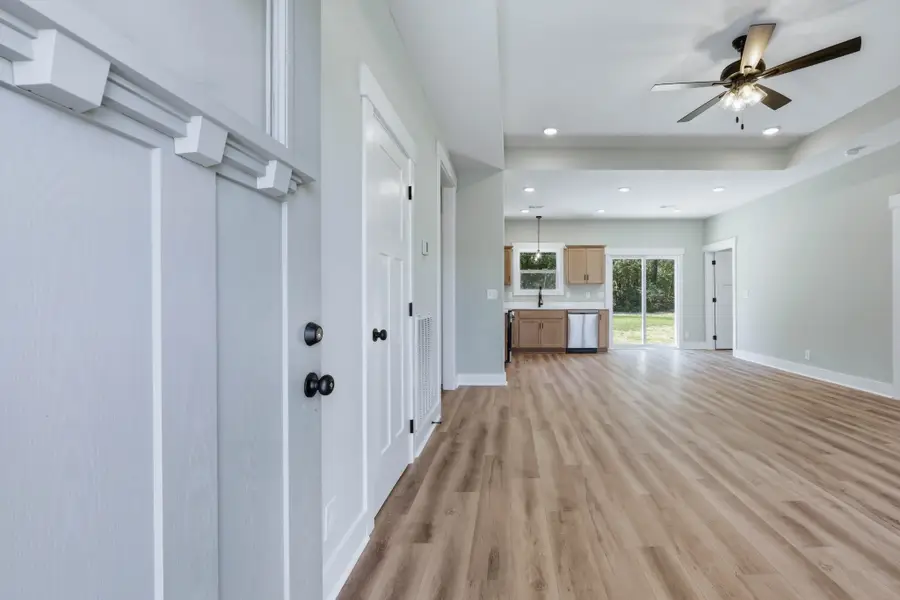 2736 Ann Dr, Clarksville, TN 37040 - #2