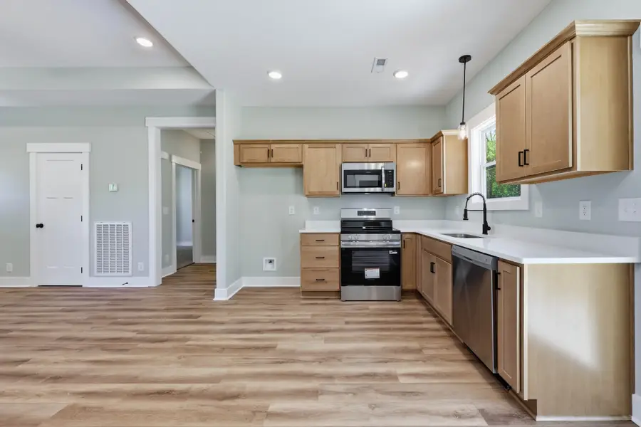 2736 Ann Dr, Clarksville, TN 37040 - #3