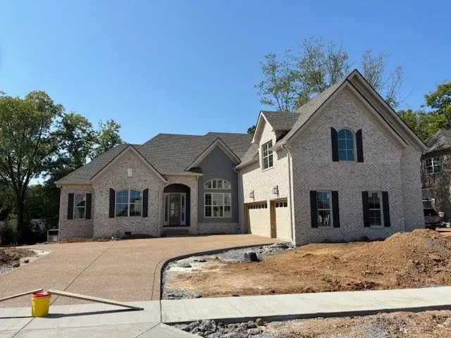 124 Scarsdale Dr S, Hendersonville, TN 37075 - #1