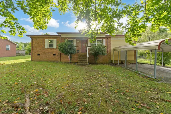 116 Lowell Dr W, Fayetteville, TN 37334