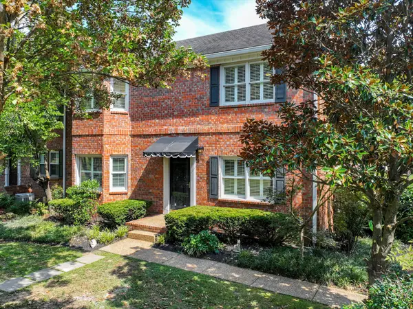 1148 Granny White Ct, Nashville, TN 37204