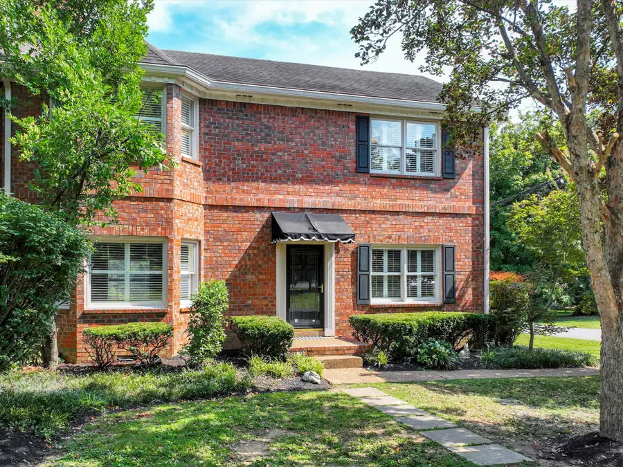 1148 Granny White Ct, Nashville, TN 37204 - Image #2