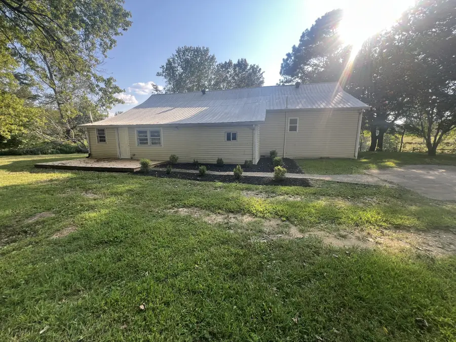 161 Woodlawn Rd, Pulaski, TN 38478 - Image #2