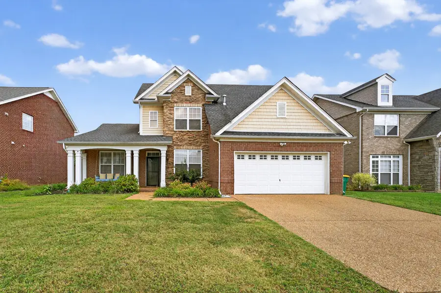 1009 Tanyard Springs Dr, Spring Hill, TN 37174 - Image #2