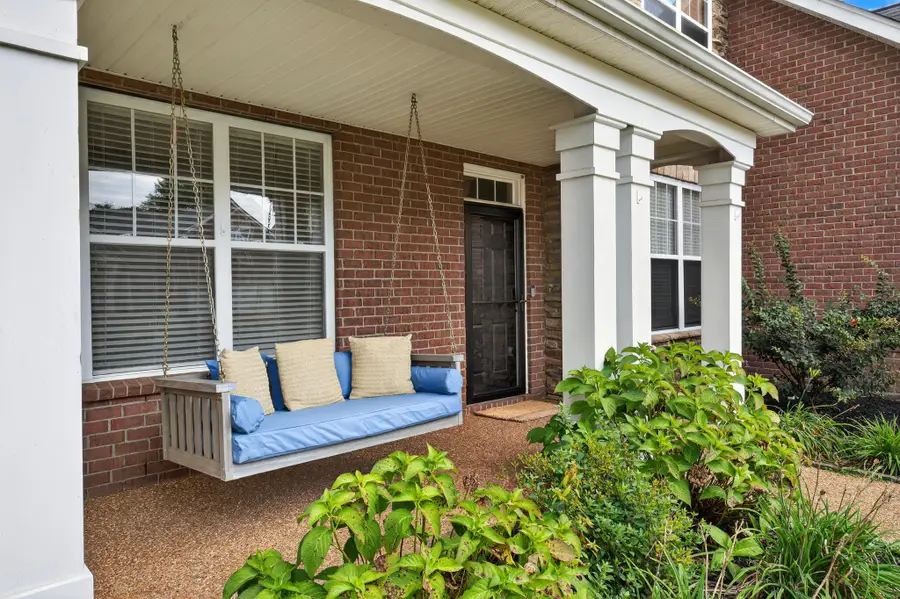 1009 Tanyard Springs Dr, Spring Hill, TN 37174 - Image #3