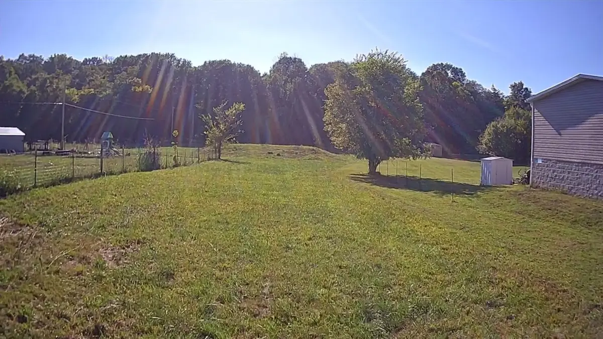 93 Pawnee Dr, Bradyville, TN 37026 - Image #1