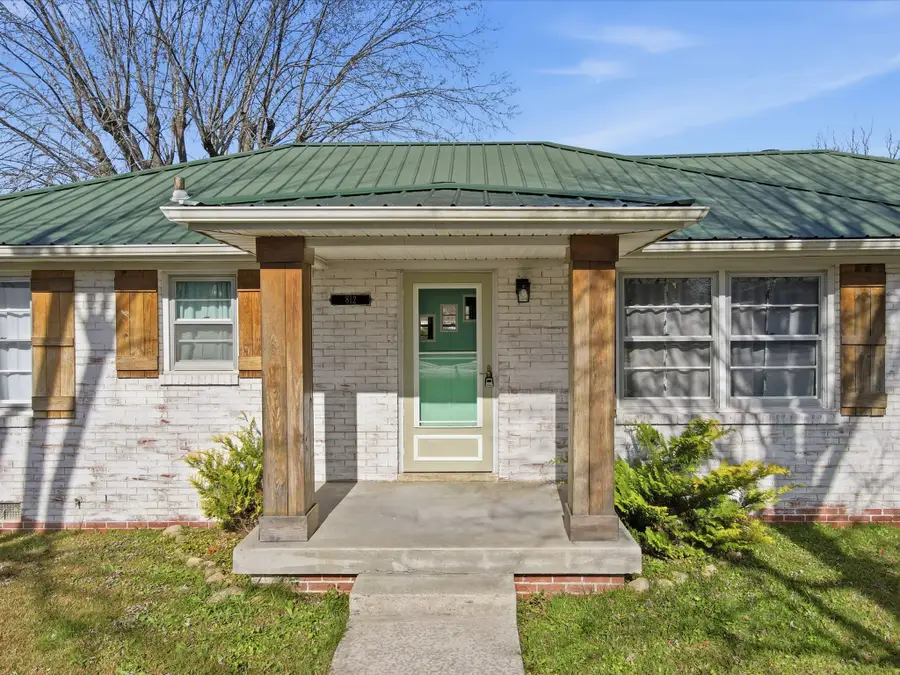 812 Bel Aire Dr, Tullahoma, TN 37388 - Image #2