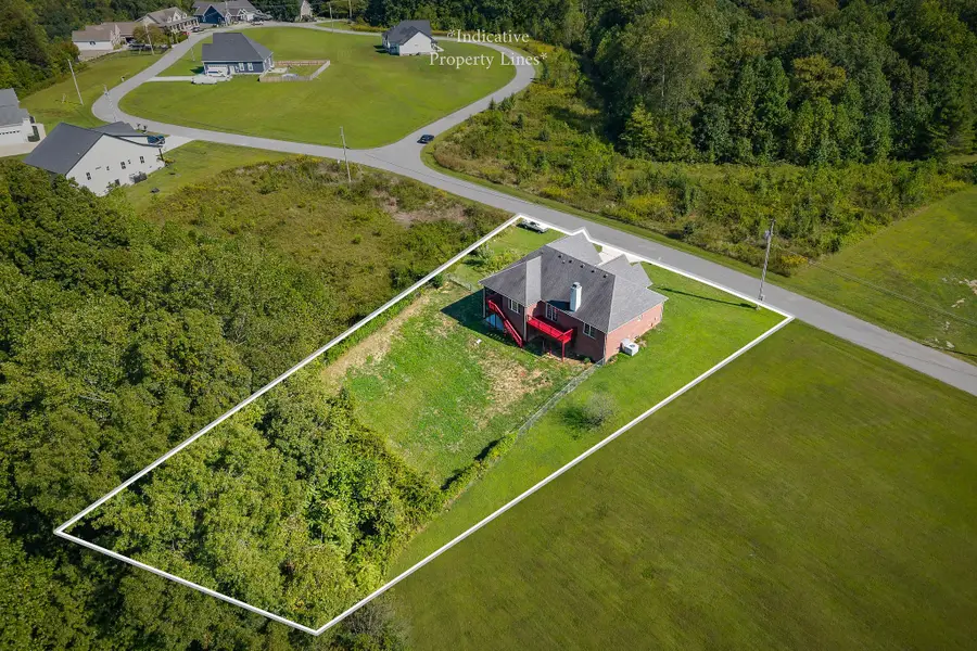 135 Lakewood Cir, Smithville, TN 37166 - Image #3