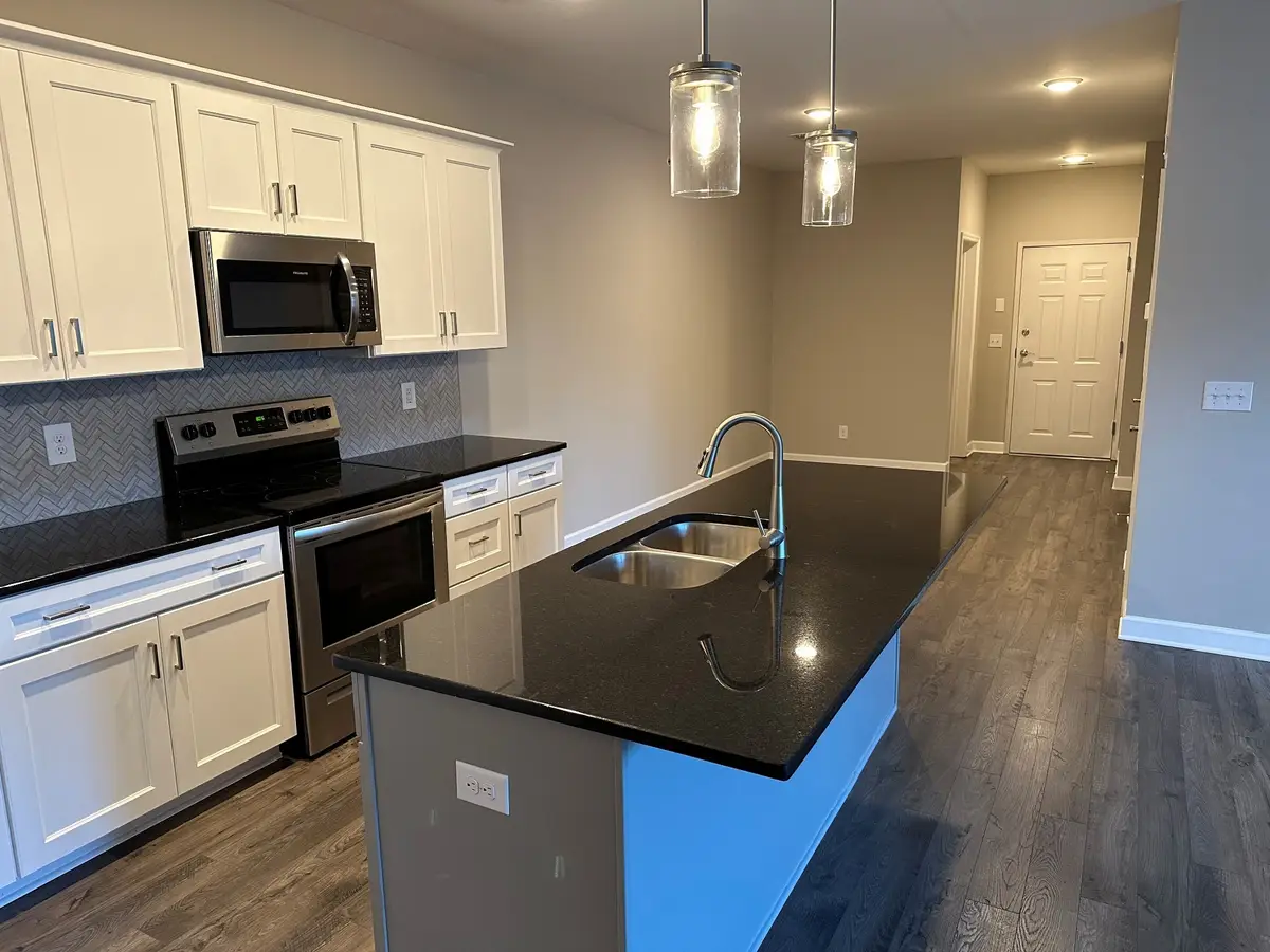 7483 Highway 70 S #304, Nashville, TN 37221 - Image #1