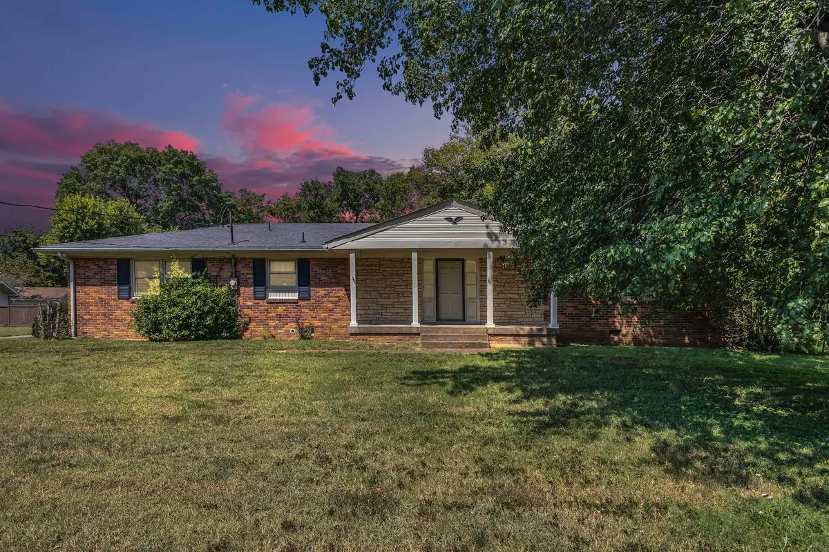 202 Harpeth Hills Dr, Franklin, TN 37069 - Image #1