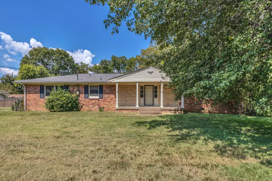 202 Harpeth Hills Dr, Franklin, TN 37069 - Image #3