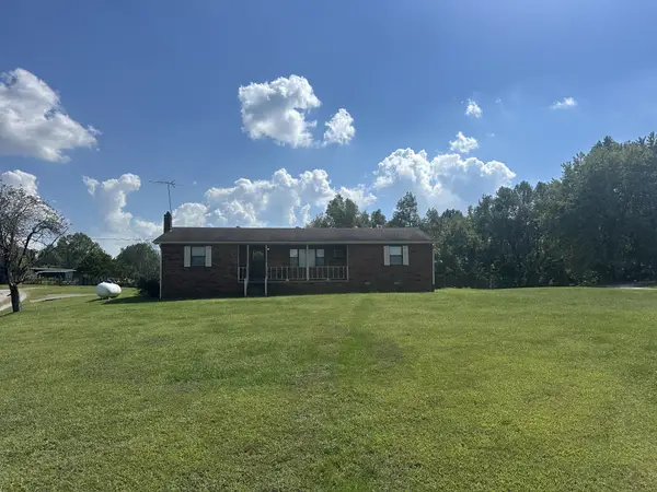 552 Pea Ridge Rd, Chestnut Mound, TN 38552