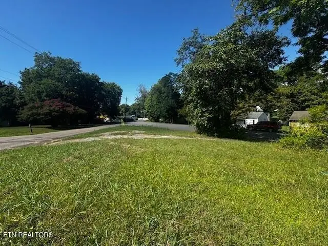 2739 Wilson Ave, Knoxville, TN 37914 - #2