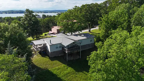 1366 Paradise Lane, Dandridge, TN 37725