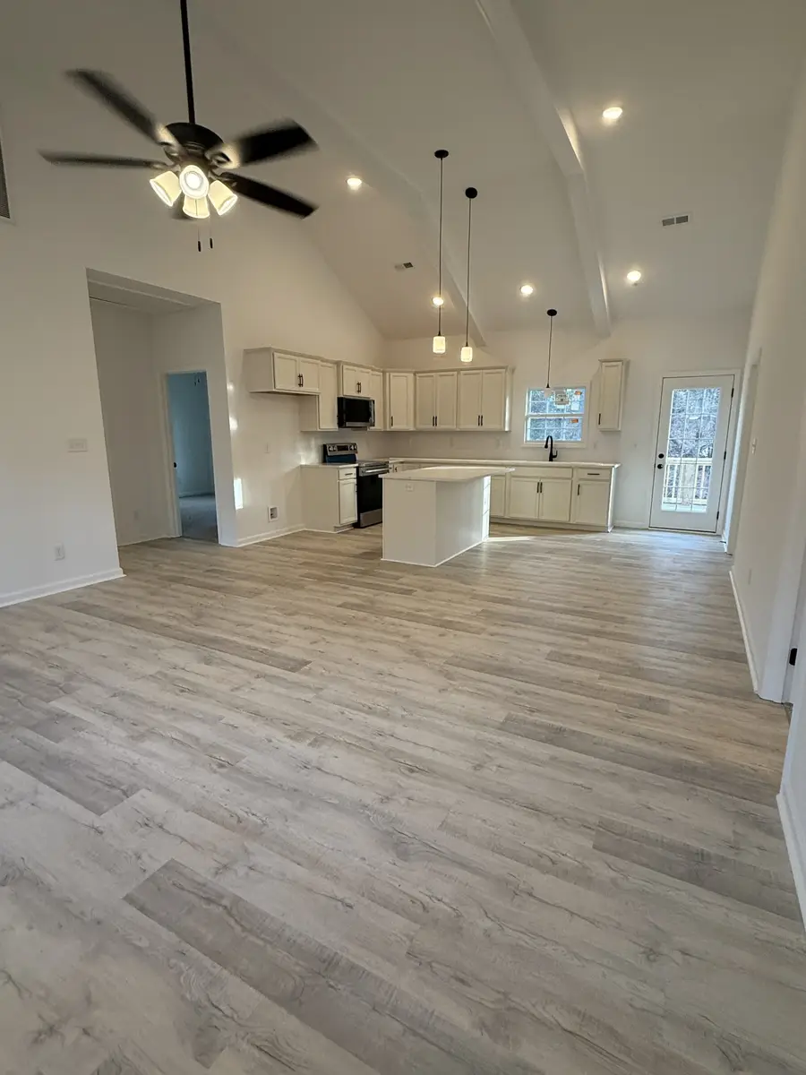 612 Hill Rd, Clarksville, TN 37040 - #3