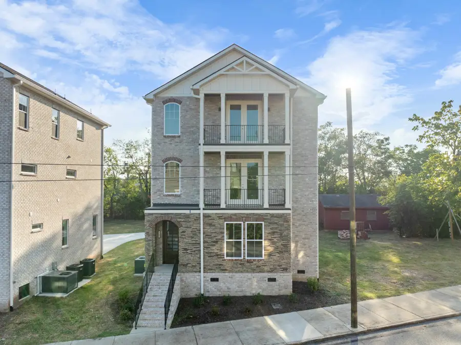 1105 11th Ave N, Nashville, TN 37208 - Image #2