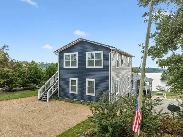 824 Driftwood Dr, Lobelville, TN 37097