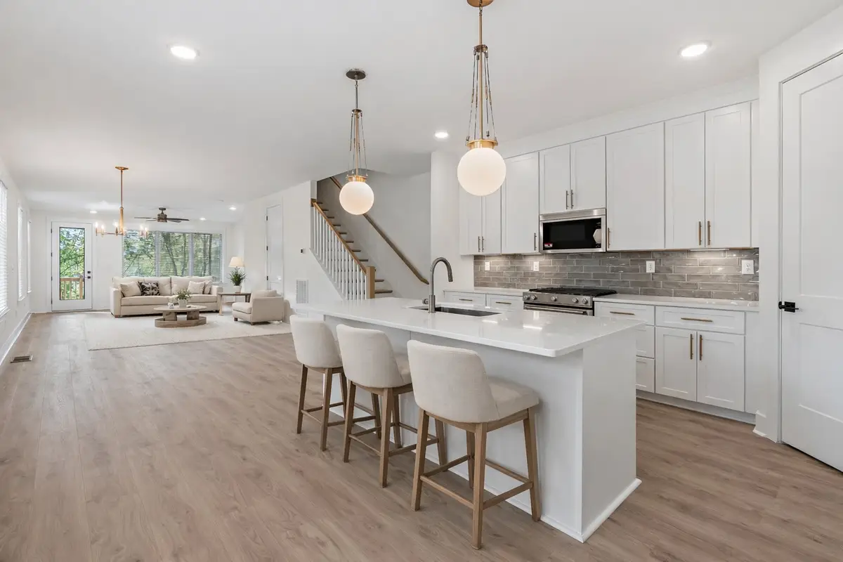 669A Westboro Dr, Nashville, TN 37209 - Image #1