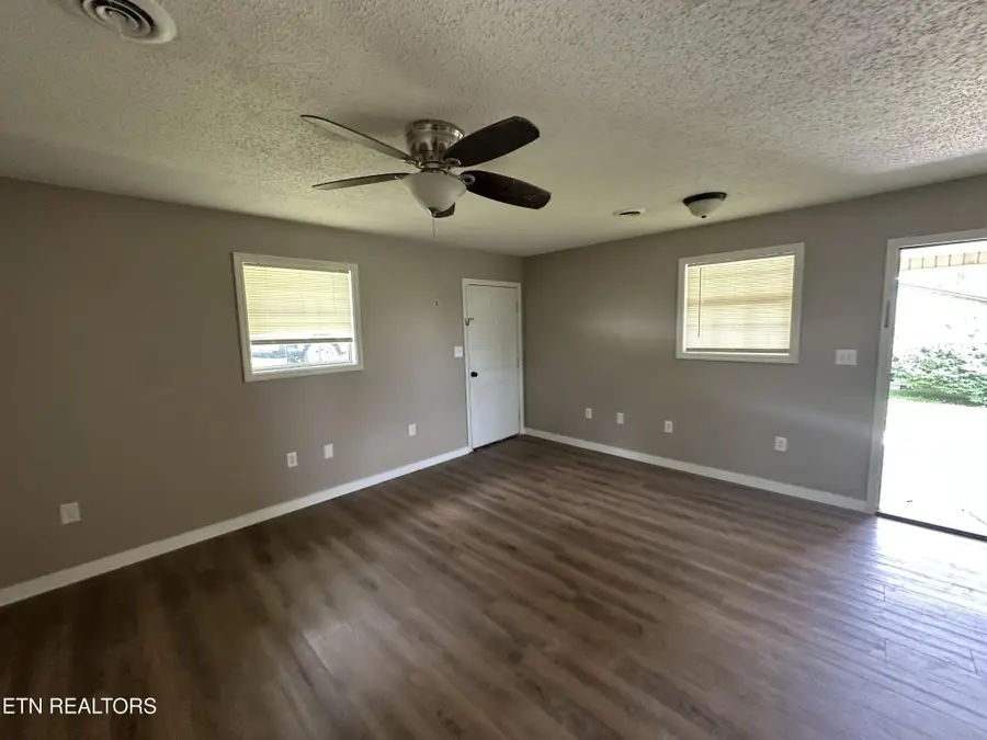 382 W W. Monticello Pike, Huntsville, TN 37756 - Image #2