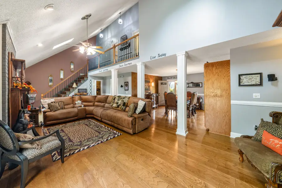 1500 Jacobs Rd, Columbia, TN 38401 - #3