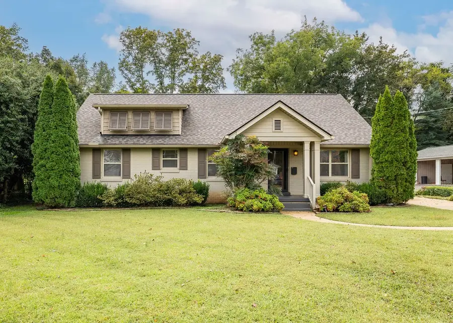 439 E Madison St, Pulaski, TN 38478 - Image #2