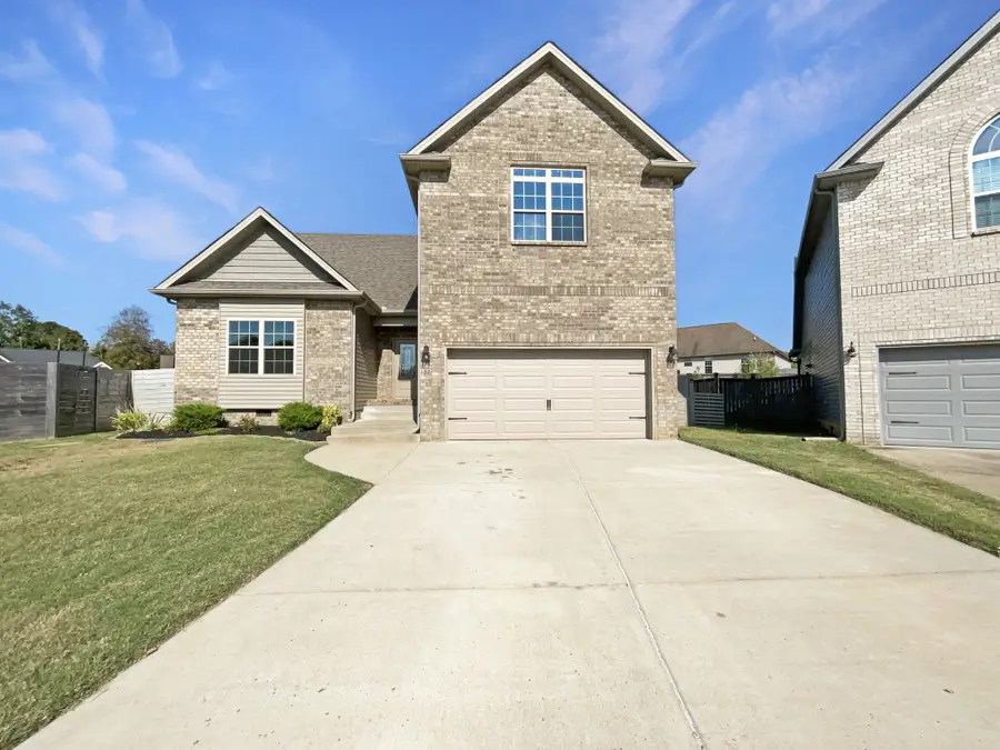 157 Gabriella Ct, Pleasant View, TN 37146 - Image #2