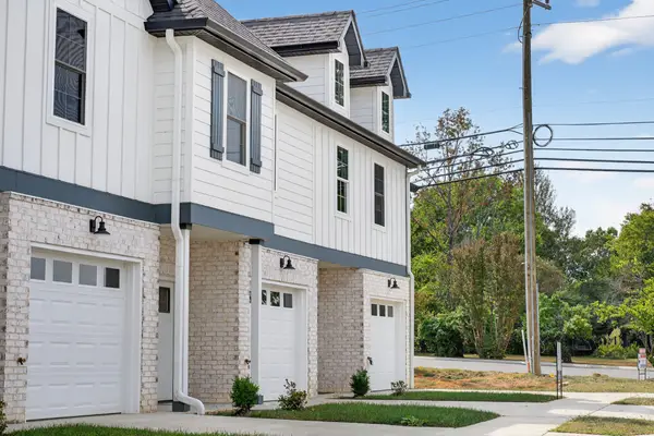 100 Maple View Dr, Lebanon, TN 37090