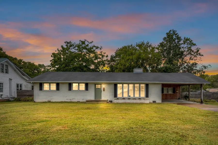 20 S Walnut St, Hohenwald, TN 38462 - Image #2