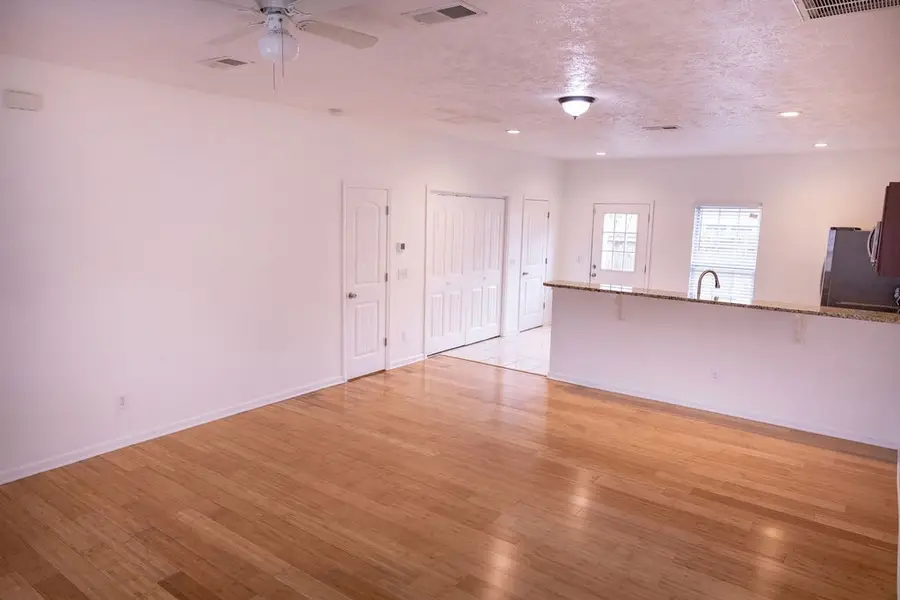 3038 Rg Buchanan Dr, La Vergne, TN 37086 - Image #3