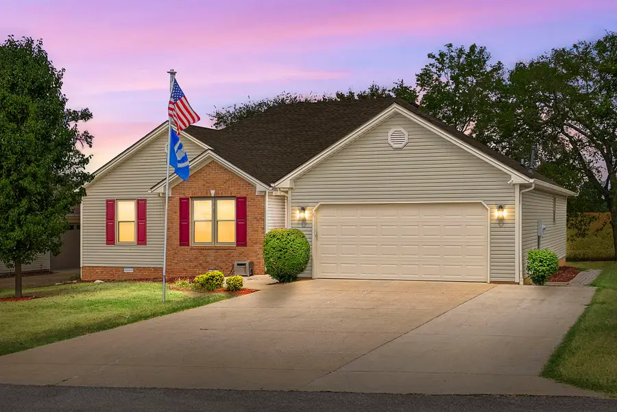 1230 Bark Ridge Cir, Hopkinsville, KY 42240 - Image #2