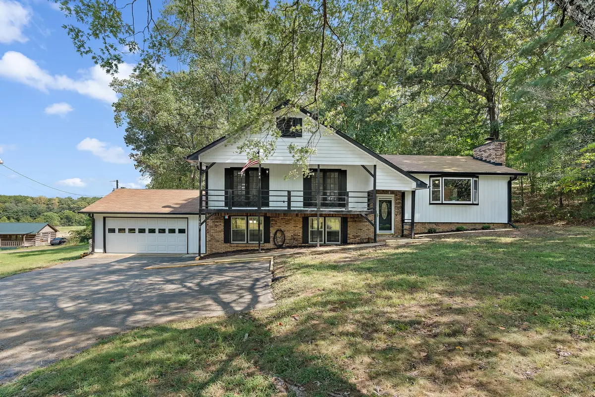 1627 W Grab Creek Rd, Dickson, TN 37055 - Image #1