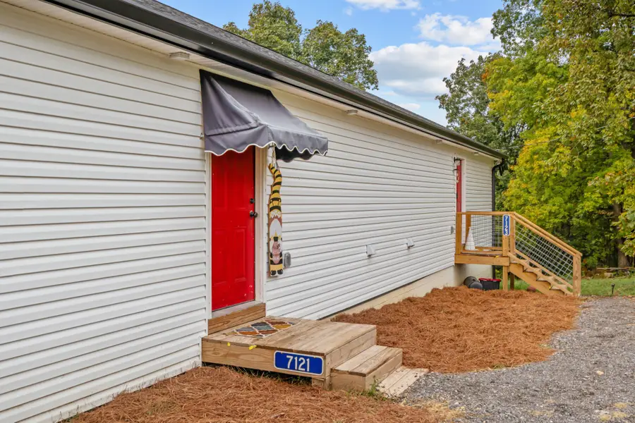 7121 Hwy 100, Bon Aqua, TN 37025 - Image #2