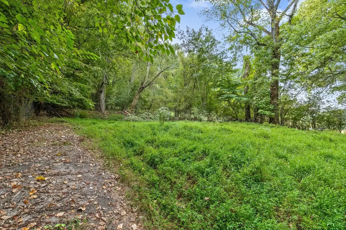 2002 Gold Point Circle N, Hixson, TN 37343 - #1