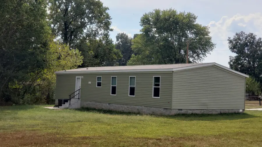 180 Missouri Ave, Oak Grove, KY 42262 - Image #2