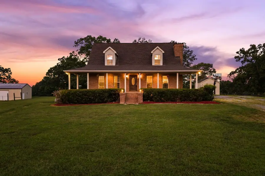 8590 Poplar Grove Rd, Mc Ewen, TN 37101 - Image #2