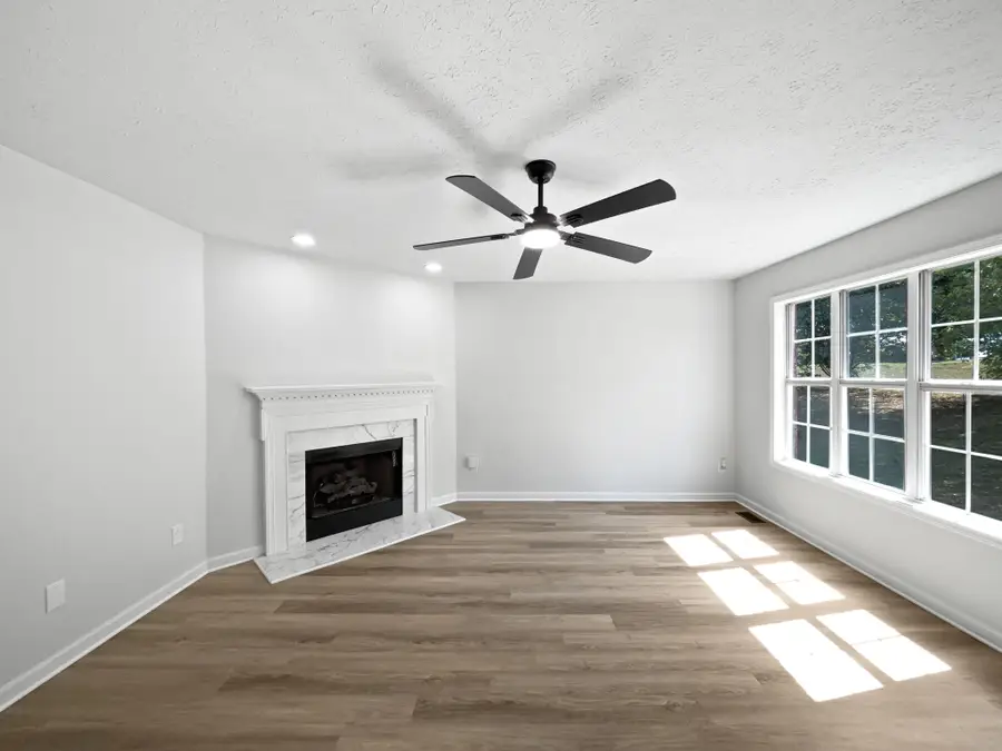 844 College St, Portland, TN 37148 - Image #3